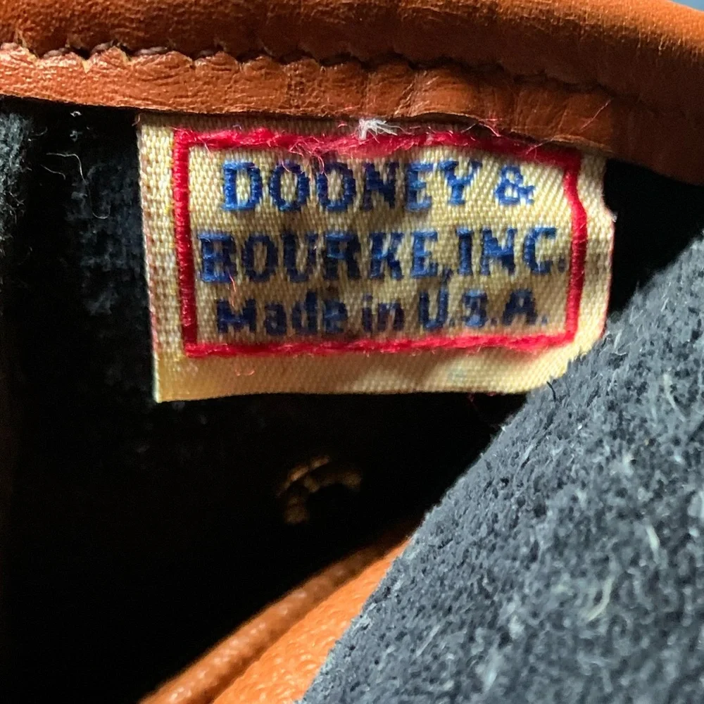Dooney & Bourke Big Duck Crossbody Purse Black Tan Shoulder Bag - Picture 8 of 12